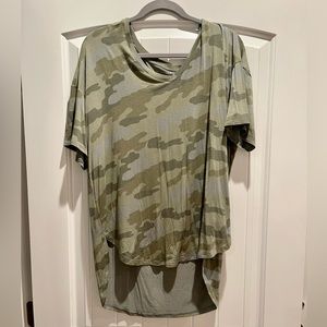 American Eagle Soft & Sexy High/Low Camo Tee
